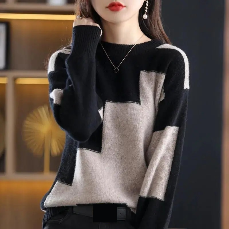 Fashion O-Neck Spliced Knitted - Street Fashion In Korea review and price