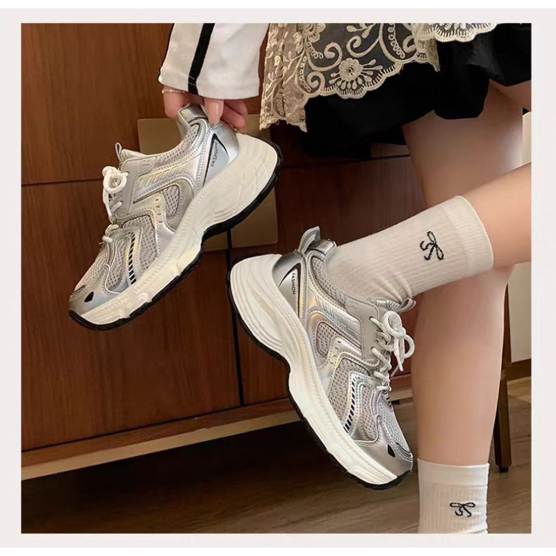 2026 Spring Women Unky Dad Sne - Street Fashion In Korea review and price