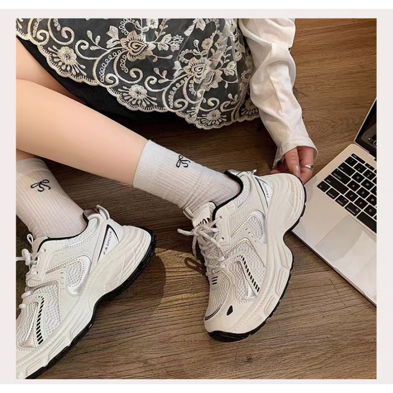 2026 Spring Women Unky Dad Sne - Street Fashion In Korea review and price